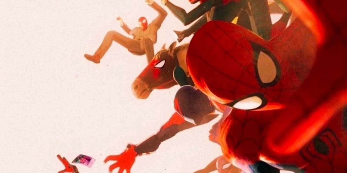 Свин-паук и Гвен Стейси - новые постеры фильма «Человек-паук: Паутина вселенных»