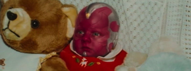Показан ребенок, который стал малышом Виженом в сериале «ВандаВижен»